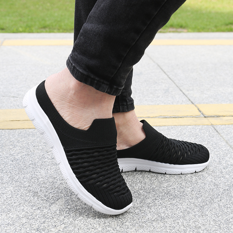 Women's Breathable lightweight Slip On Casual Sandals and Slippers